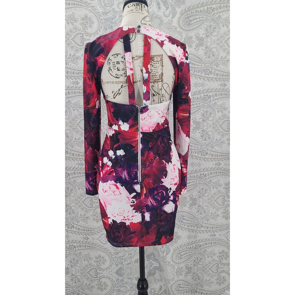 Party cocktail Homecoming Floral Bodycon Mini Dress Size M plunge Neck HOCO - Picture 5 of 12